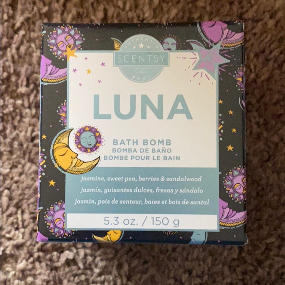 Luna Scentsy Bath Bomb